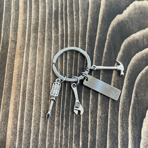 🌟3x Host Pick🌟Papa Tool Keychain - Picture 3 of 3